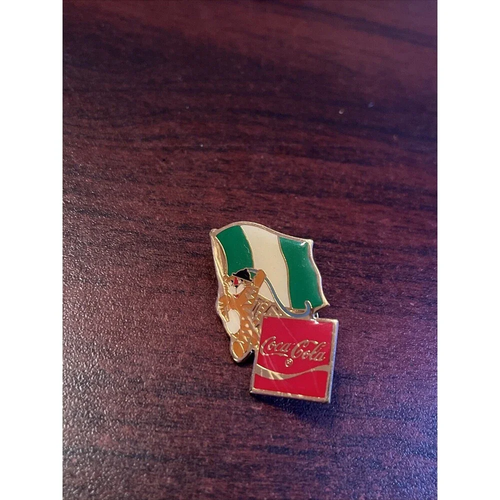 Vintage 1988 Seoul Olympics‎ Coca Cola Hodori Tiger Nigeria Flag Lapel Pin